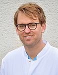 Porträt Arzt mit Brille, Hautarzt Hautklinik Uni Rostock  